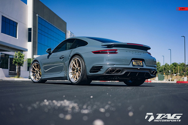 Фото дисков Anrky AN38 Сатиновое золото на Porsche 911 VII