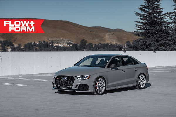 Фото дисков HRE FF10 Серебро на Audi A/S/RS 3 (8V)