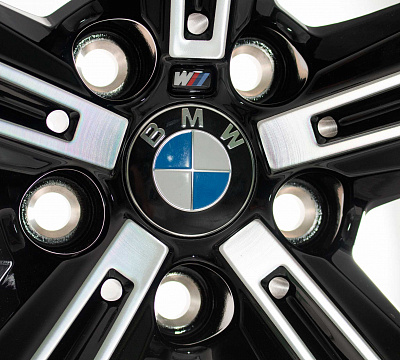 BMW 848M