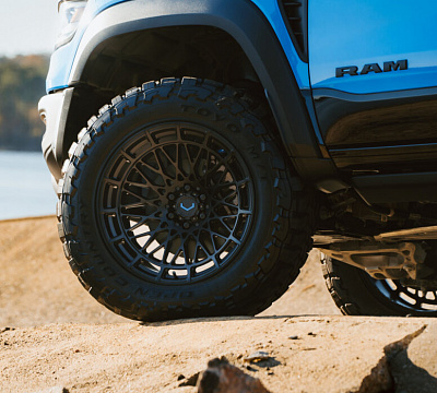 Фото дисков Vossen LCX-03 на Ram 1500 V