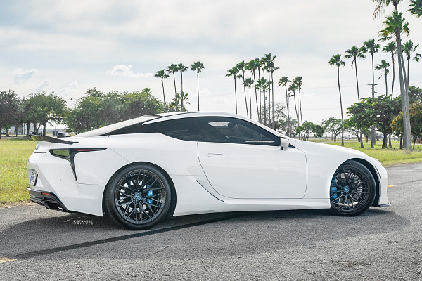 Фото дисков Strasse Wheels SV10M Deep Concave Duoblock Другой цвет на Lexus LC 500