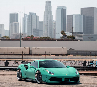 Фото дисков HRE 501 на Ferrari 488