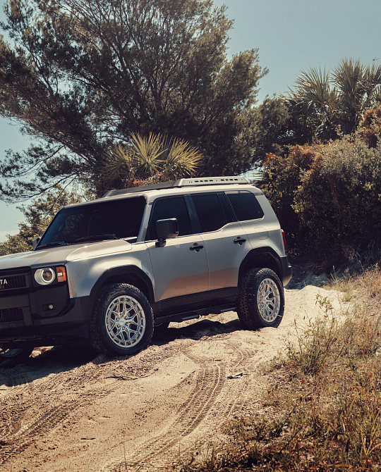 Фото дисков HFX-1 (6-Lug) Серебро на Toyota Land Cruiser Prado 250