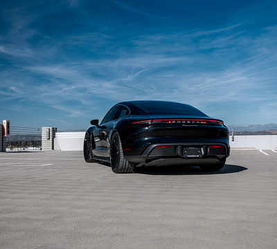 Фото дисков Savini BM16 на Porsche Taycan I