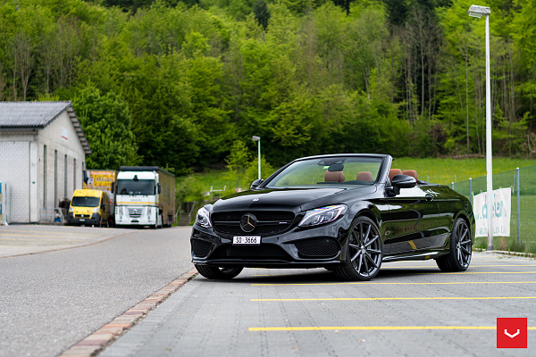 Фото дисков Vossen VFS-10 Глянцевый графит на Mercedes-Benz C-Class (W205)