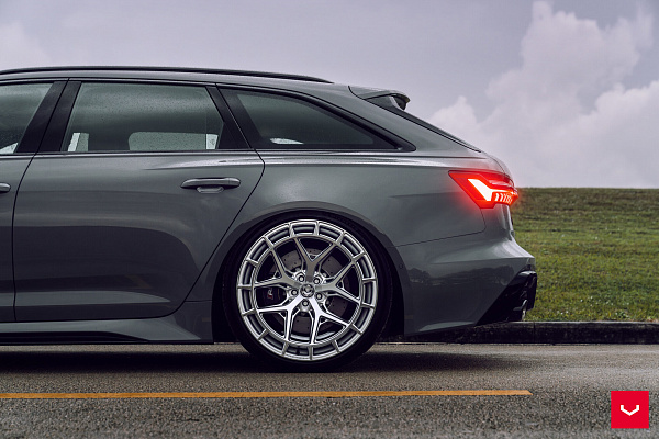 Фото дисков Vossen HFX-1 (5-Lug) Серебро на Audi A/RS 7 (4K)