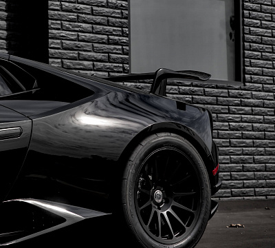 Фото дисков HRE 303M на Lamborghini Huracan