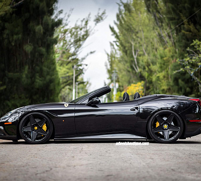 Фото дисков HRE 505M на Ferrari California