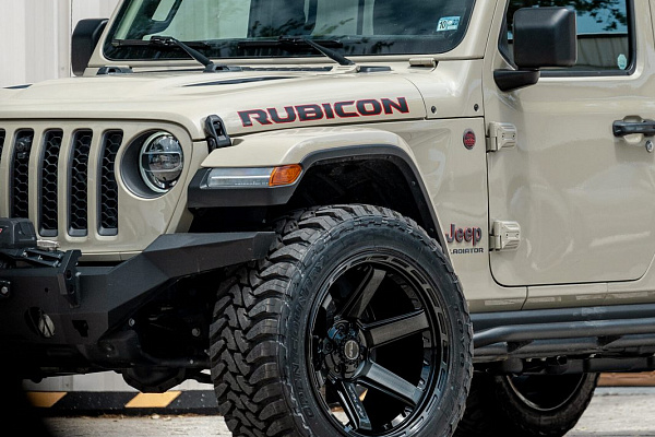 Фото дисков 4PLAY 4P63 Черный глянец на Jeep Gladiator II (JT)