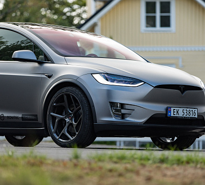 Фото дисков Vossen CG-205T на Tesla Model X