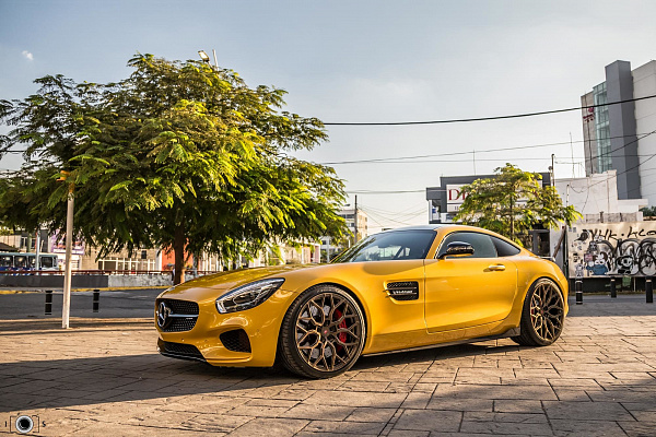 Фото дисков Vossen S17-01 Сатиновая бронза на Mercedes-Benz AMG GT I