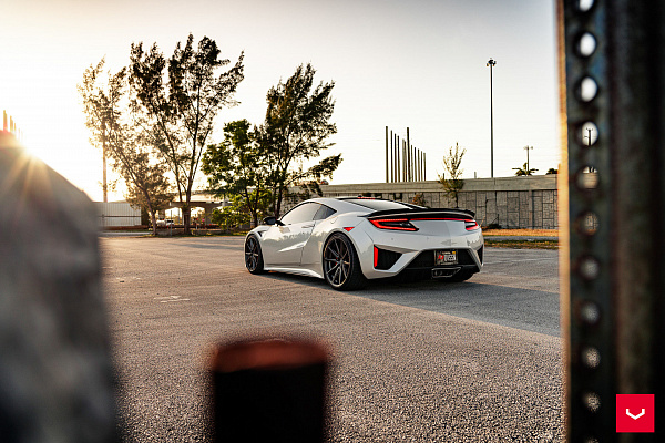 Фото дисков Vossen HF-3 Сатиновый графит на Acura NSX II