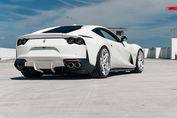 Фото дисков Anrky S3-X3 Глянцевый лак на Ferrari 812