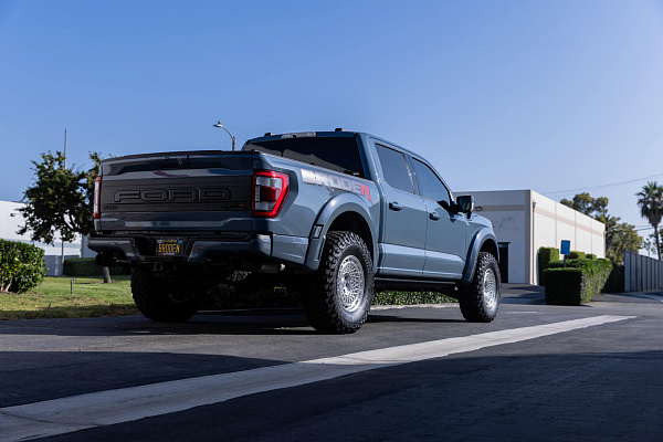 Фото дисков HRE 501 GTM Глянцевый лак на Ford F-150 XIV