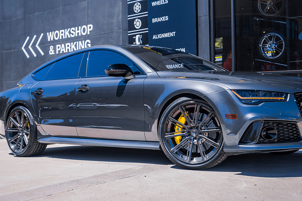 Фото дисков CEC C882 Глянцевый темный лак на Audi A/RS 7 (4G)
