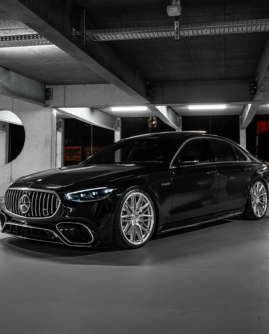 Фото дисков R80M1 Глянцевый лак на Mercedes-Benz S-Class (W223)
