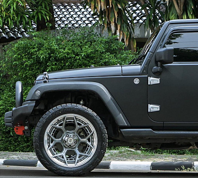 Фото дисков 4PLAY 4PF6 на Jeep Wrangler III (JK)