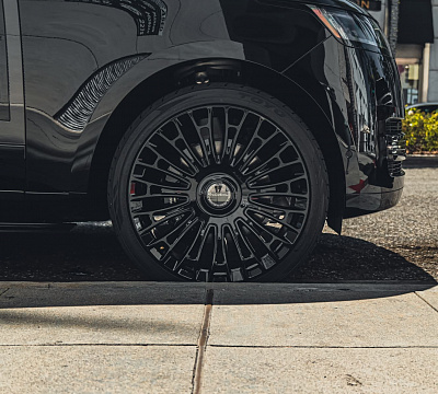 Фото дисков Brixton Forged LX01 на Land Rover Range Rover V