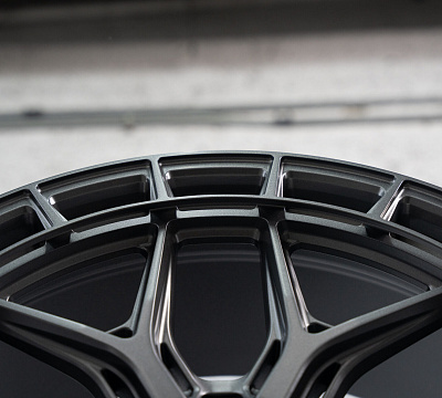 Vossen HFX-1 (6-Lug)
