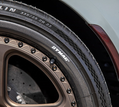 Фото дисков Brixton Forged TR05 на Ferrari 296