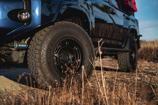 Фото дисков Black Rhino CONVOY Черный матовый на Toyota 4Runner V