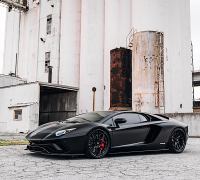Фото дисков Brixton Forged PF10 на Lamborghini Aventador