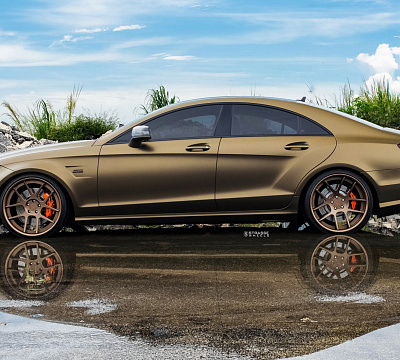 Фото дисков Strasse Wheels SM5 Deep Concave на Mercedes-Benz CLS (C218)