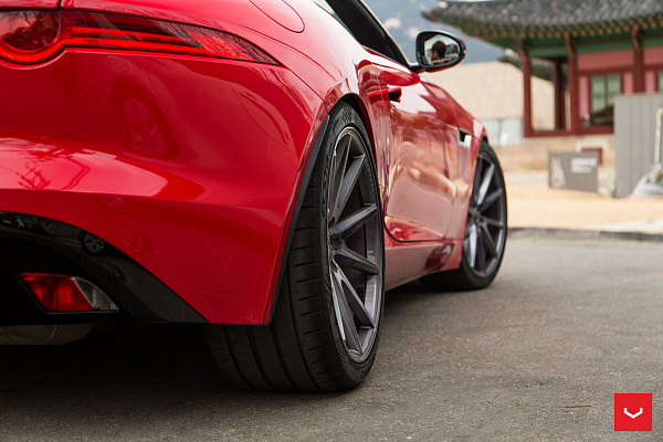 Фото дисков Vossen VFS-1 Глянцевый графит на Jaguar F-Type