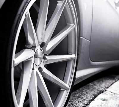 Фото дисков Vossen CVT на Mercedes-Benz SL (R230)