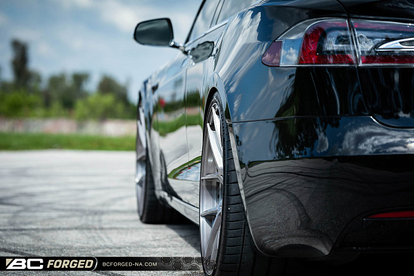 Фото дисков BC Forged HCA381 Глянцевый тонированный лак на Tesla Model S
