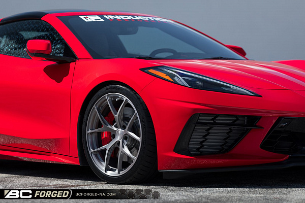 Фото дисков BC Forged RZ21 Глянцевый тонированный лак на Chevrolet Corvette C8