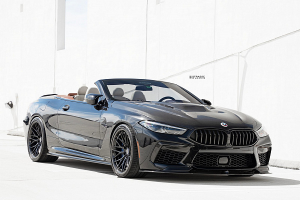 Фото дисков Strasse Wheels SV10M Track Другой цвет на BMW 8/M8