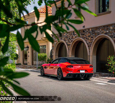 Фото дисков BC Forged KL01 на Ferrari GTC4Lusso