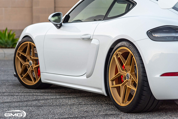 Фото дисков HRE FF11 Сатиновое золото на Porsche Cayman II