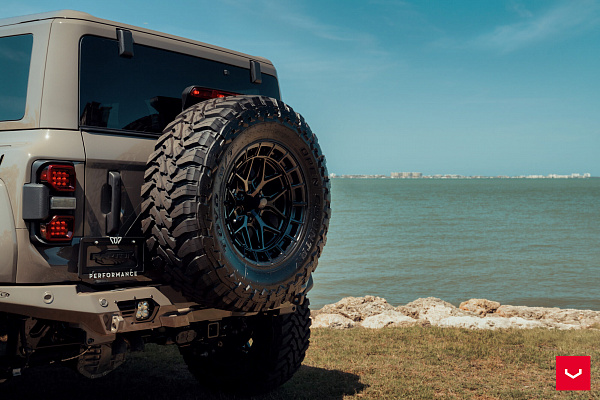 Фото дисков Vossen HFX-1 (6-Lug) Черный сатин на Ford Bronco