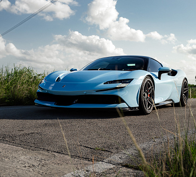 Фото дисков Strasse Wheels SV4-RS Deep Concave FS на Ferrari SF90