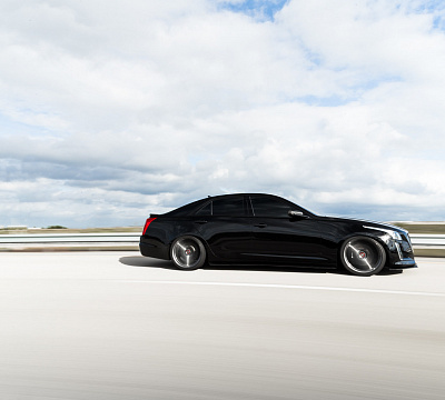 Фото дисков Vossen VFS-10 на Cadillac CTS III