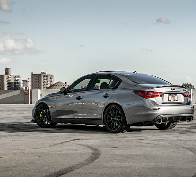 Фото дисков Vossen HF-2 на Infiniti Q50