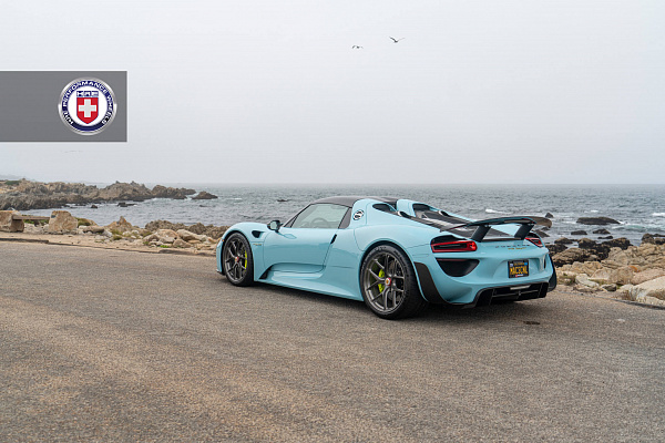 Фото дисков HRE R101 Lightweight Глянцевый темный лак на Porsche 918 Spyder