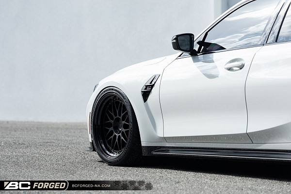 Фото дисков BC Forged LE81 // MLE81 Черный матовый на BMW 3/M3 (G2x/G80)