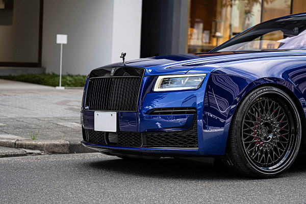 Фото дисков HRE 501 Черный глянец на Rolls-Royce Ghost II