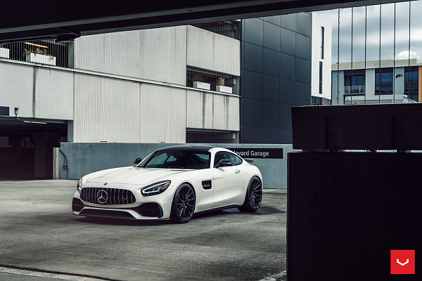 Фото дисков Vossen HF-4T Черный глянец на Mercedes-Benz AMG GT I