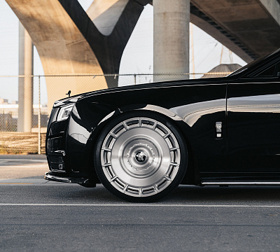 Фото дисков Vossen UV-7 на Rolls-Royce Ghost II