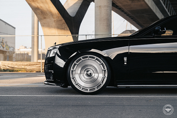 Фото дисков Vossen UV-7 Глянцевый тонированный лак на Rolls-Royce Ghost II