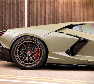 Фото дисков Vossen LC3-02 на Lamborghini Revuelto