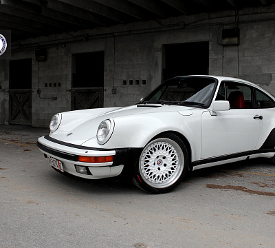 Фото дисков HRE 501 на Porsche 911 II