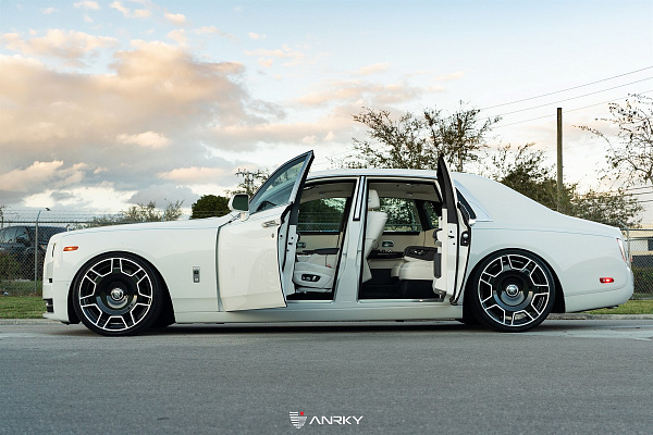 Фото дисков Anrky RF-277 Алмазная проточка на Rolls-Royce Phantom