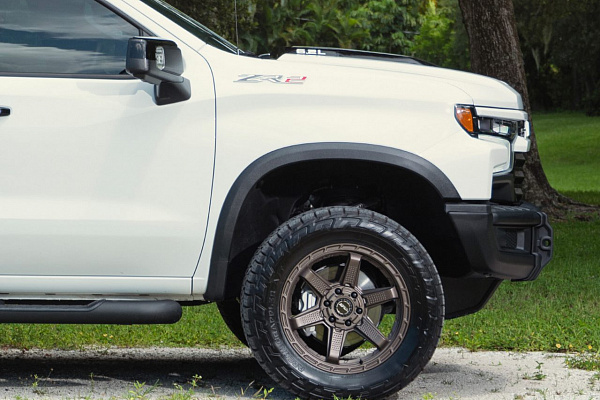 Фото дисков 4PLAY 4PS63 Сатиновая бронза на Chevrolet Silverado IV