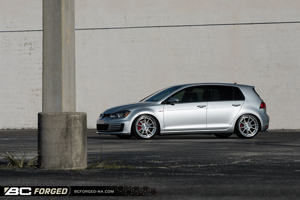 Фото дисков BC Forged HCA382 Глянцевый лак на Volkswagen Golf VII
