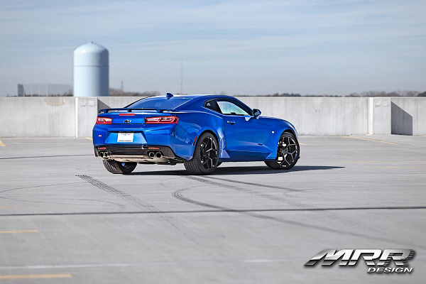 Фото дисков MRR M228 Черный глянец на Chevrolet Camaro VI